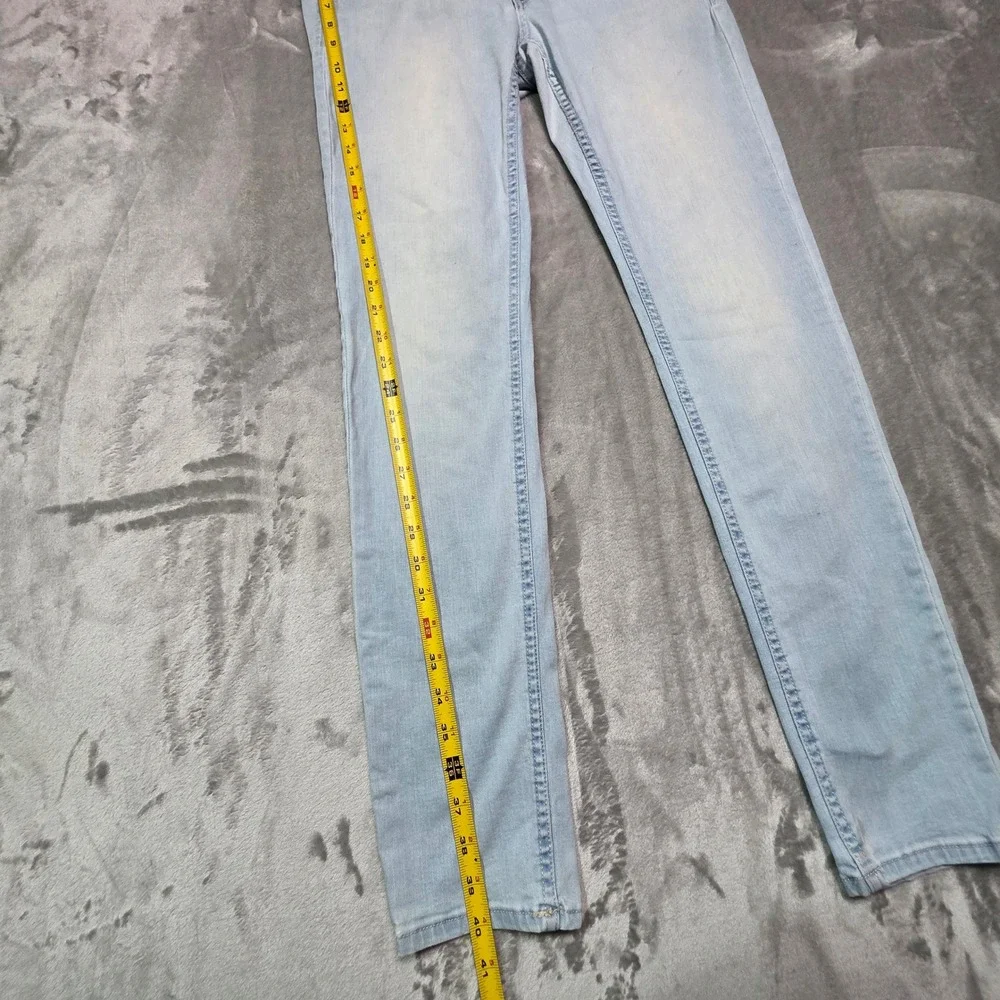 H&M &Denim Super Skinny Super Low Waist Light Wash Blue Jeans 33/32